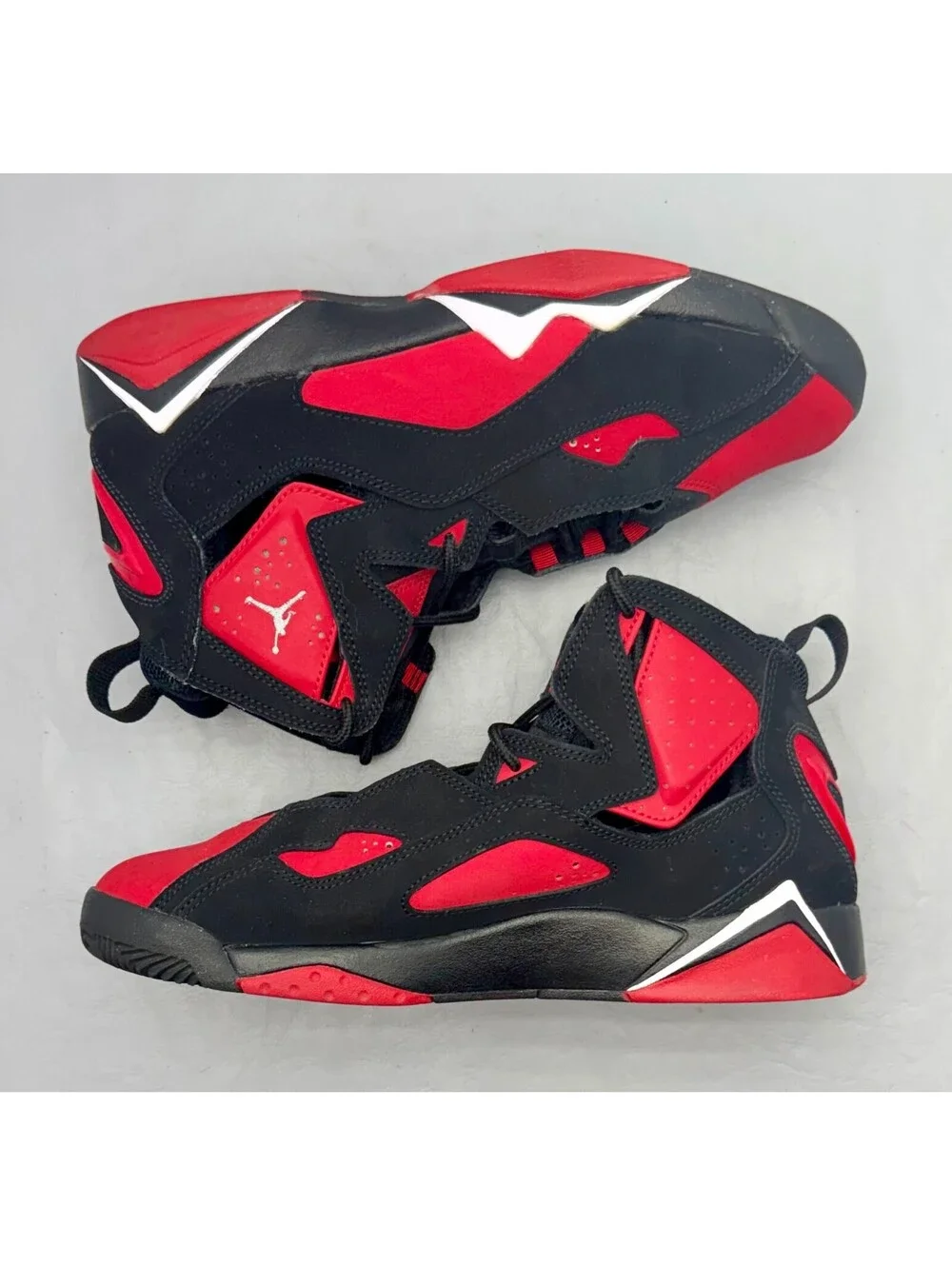 Air Jordan True Flight 'Black University Red' Size 6.5Y CU4934-001